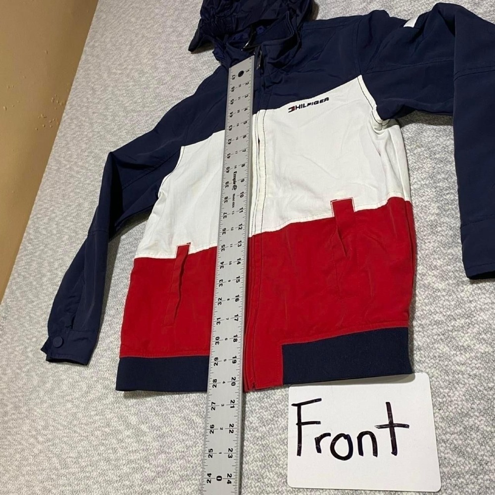 Tommy Hilfiger multicolored windbreaker jacket kids M(8-10). SKU-C419